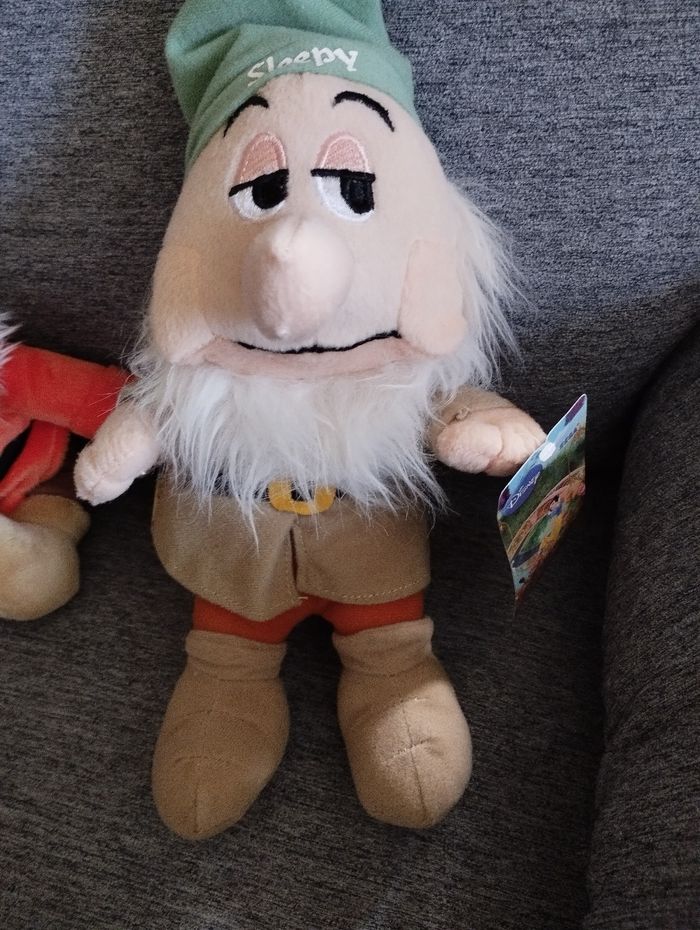 Lot 2 peluches Disney les septs nains - photo numéro 4