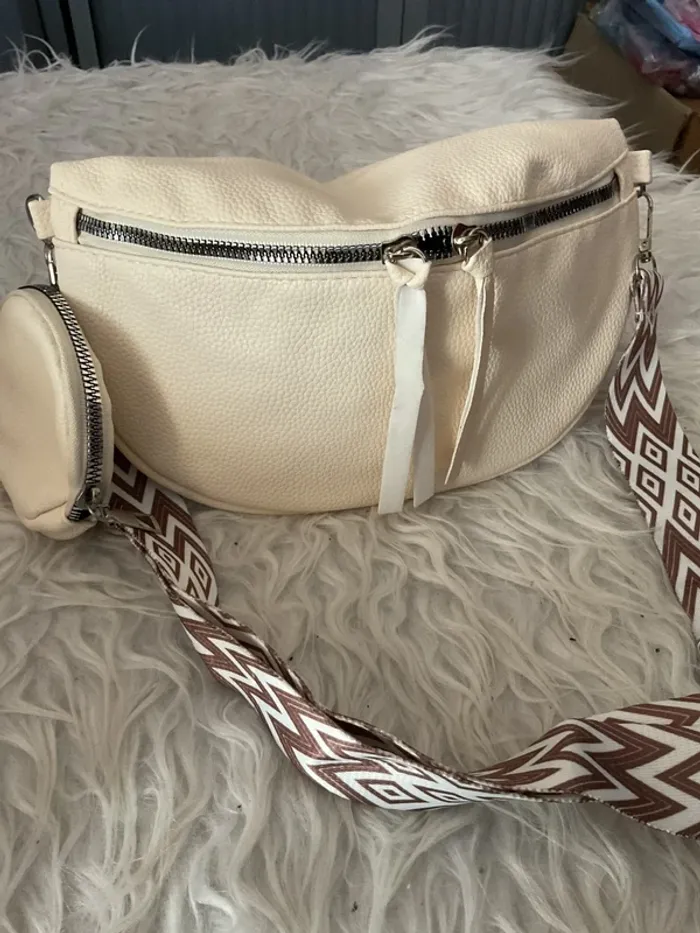 Sac banane bandoulière neuve - photo numéro 2