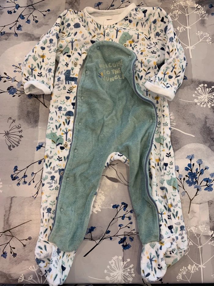 Lot pyjamas d’hiver 6 mois garçon - photo numéro 2