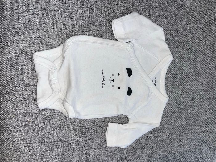 Lots de 2 bodies et 1 bonnet MIXTE taille naissance - photo numéro 3