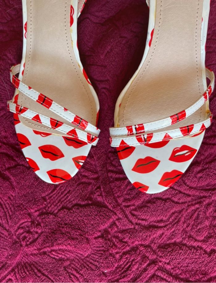 Sandales Buffalo à talons blanche et rouge - photo numéro 5