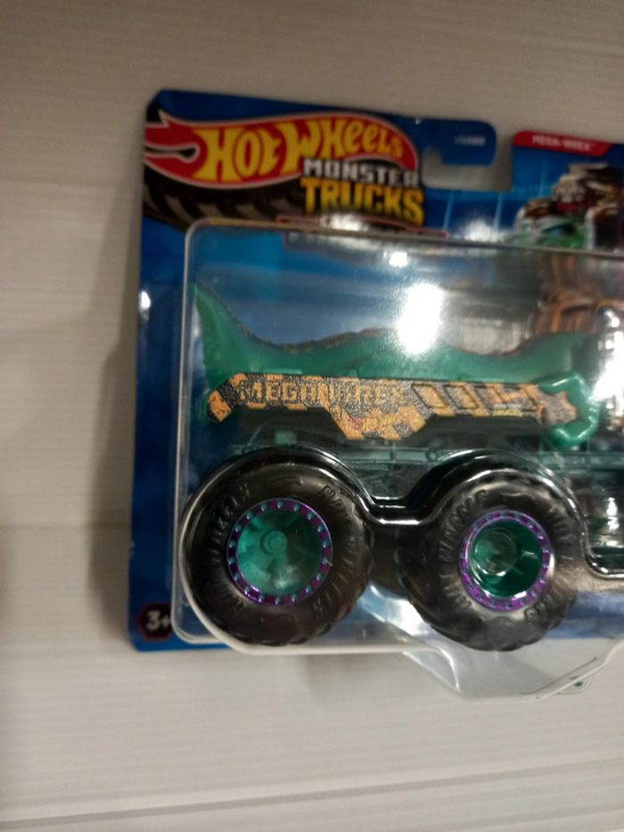 Hotwheel monster truck big rigs mega wrex - photo numéro 2