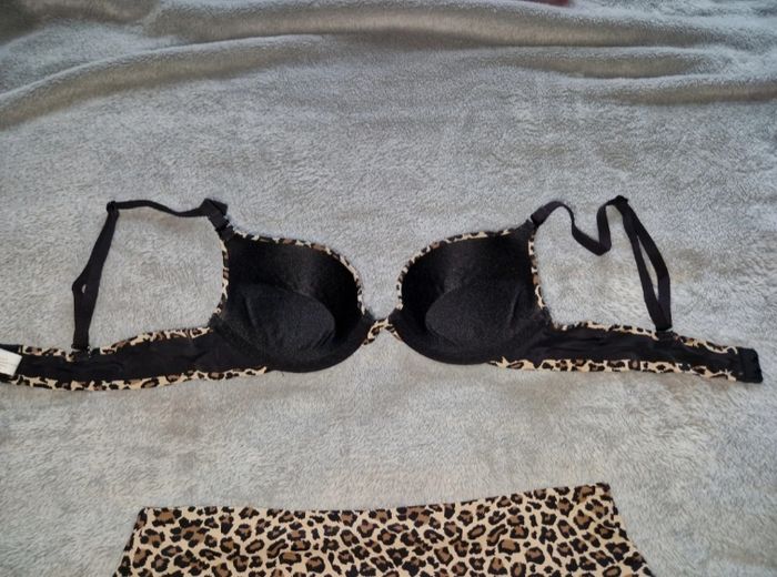 Ensemble de sous vêtements fille/femme - photo numéro 5