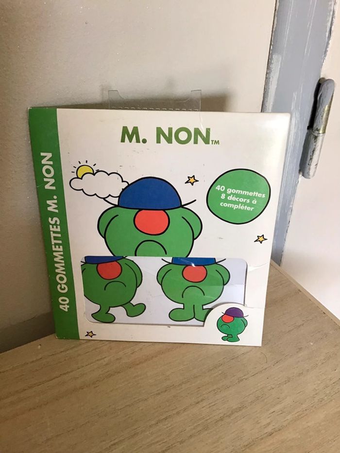 8 décors a compléter et 40 gommettes M.Non - photo numéro 4