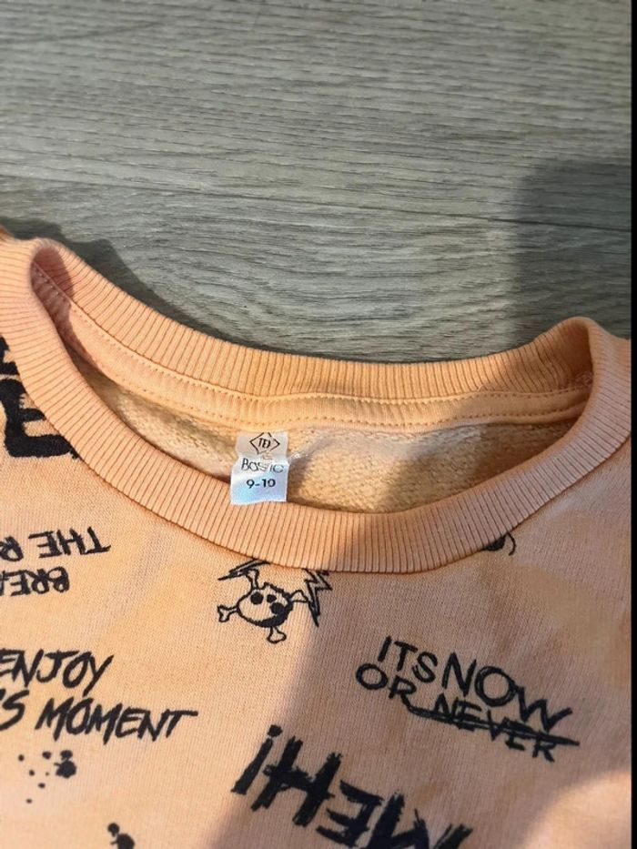 Jolie pull fin couleur orange taille 9 / 10 ans - photo numéro 3