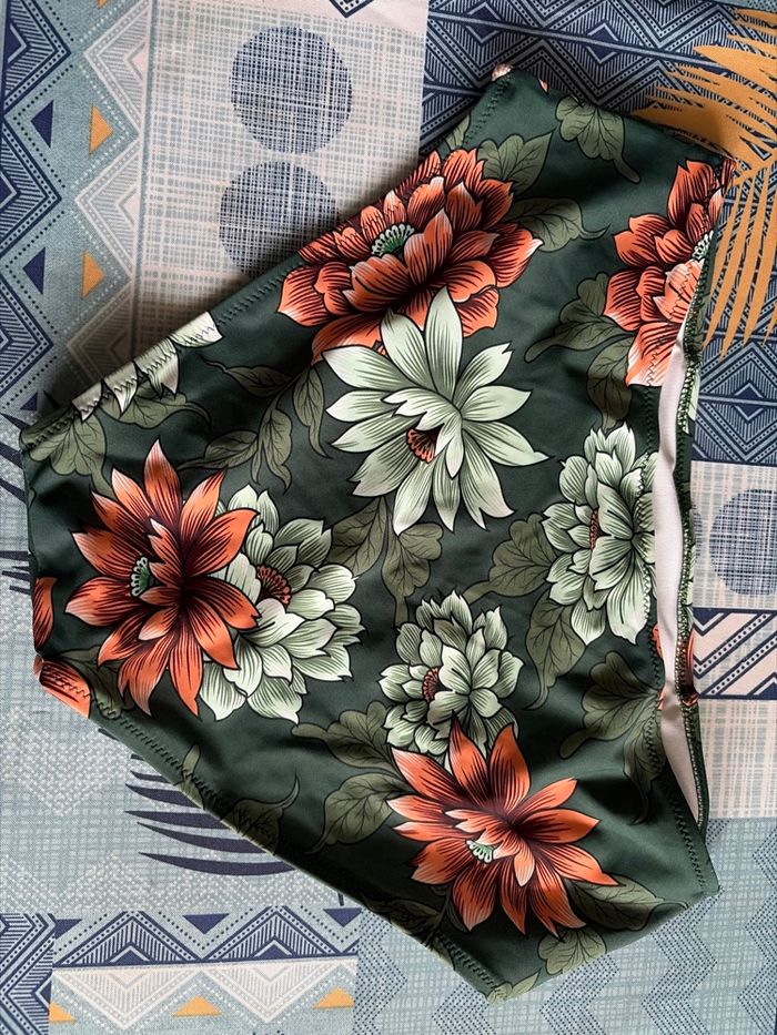 bas de maillot - photo numéro 2