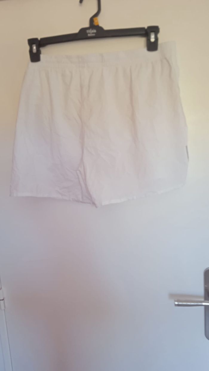 Short Running Adidas XL – Léger & Performant - photo numéro 4