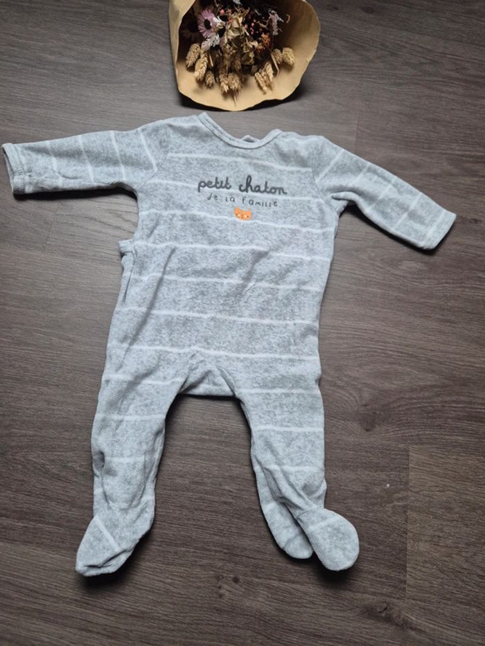 Magnifique pyjama velours mixte kiabi 6 mois