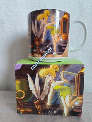 Tasse / Mug / Cup scène avec boite Disney Peter Pan Clochette / Tinkerbell Capitaine Crochet / Hook