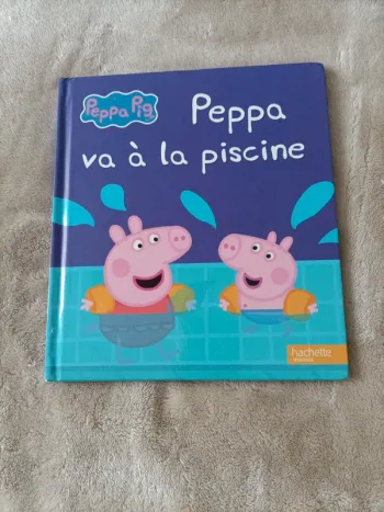 Livre Peppa Pig : Peppa va à la piscine
