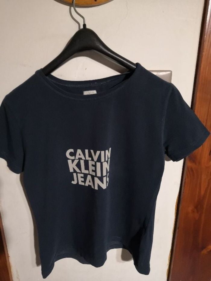 tee-shirt
