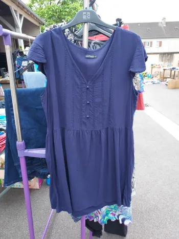 Robe court légère taille 42