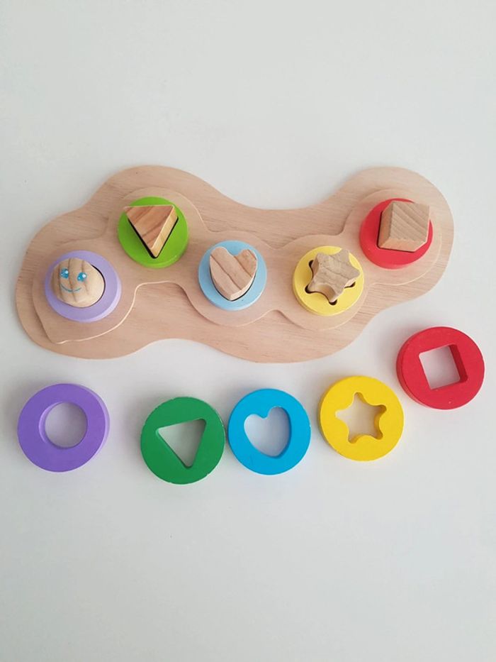 Puzzle en bois à emboîtement chenille des formes et couleurs - photo numéro 18