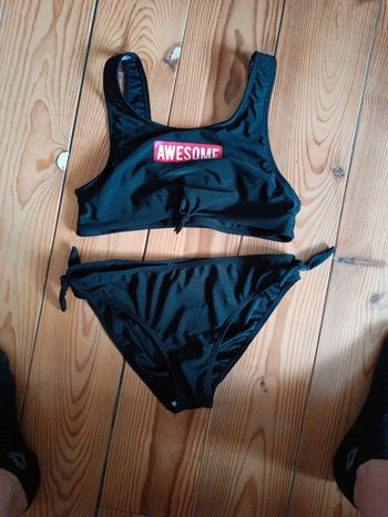 Maillot de bain neuf Tissaia 16 ans
