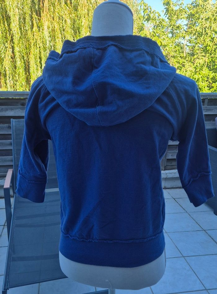 Sweat court - photo numéro 3