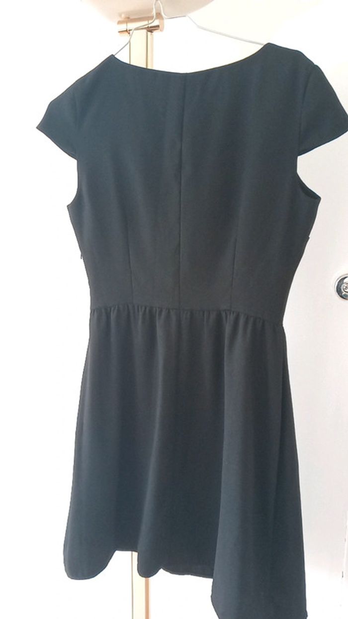 Robe cintrée noire kookai 36 - photo numéro 9