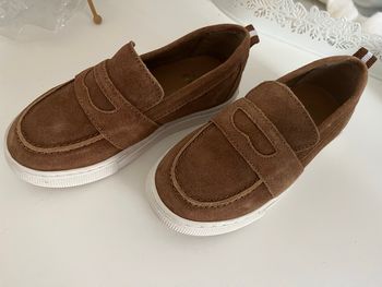 Chaussures en daim camel pour garçon