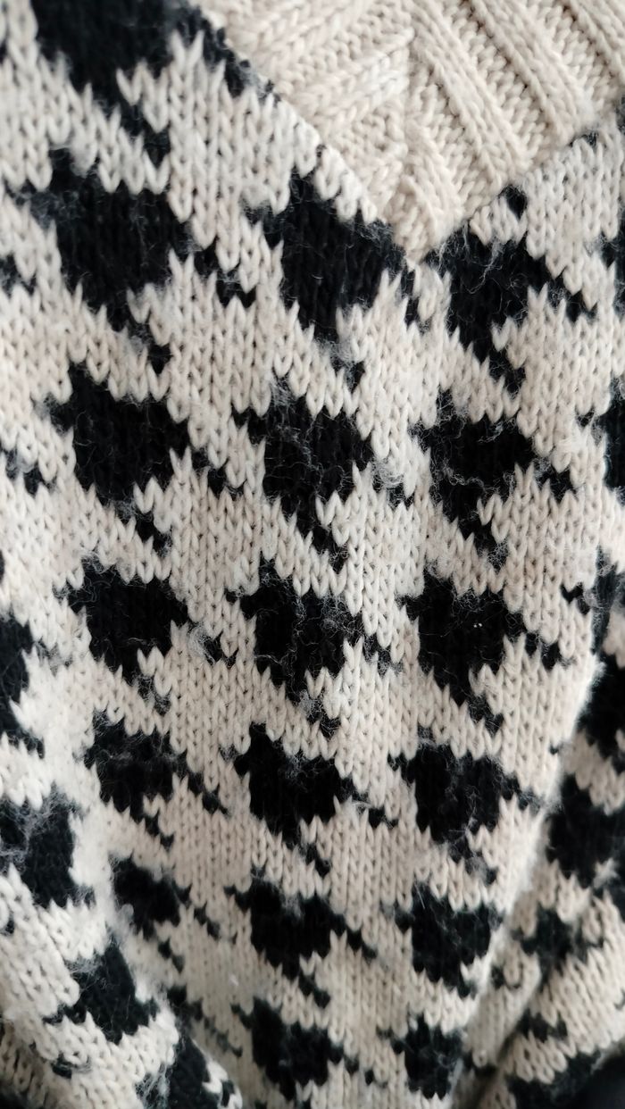 Pull sans manches pied de poule crème et noir T42/44 N*598 - photo numéro 3
