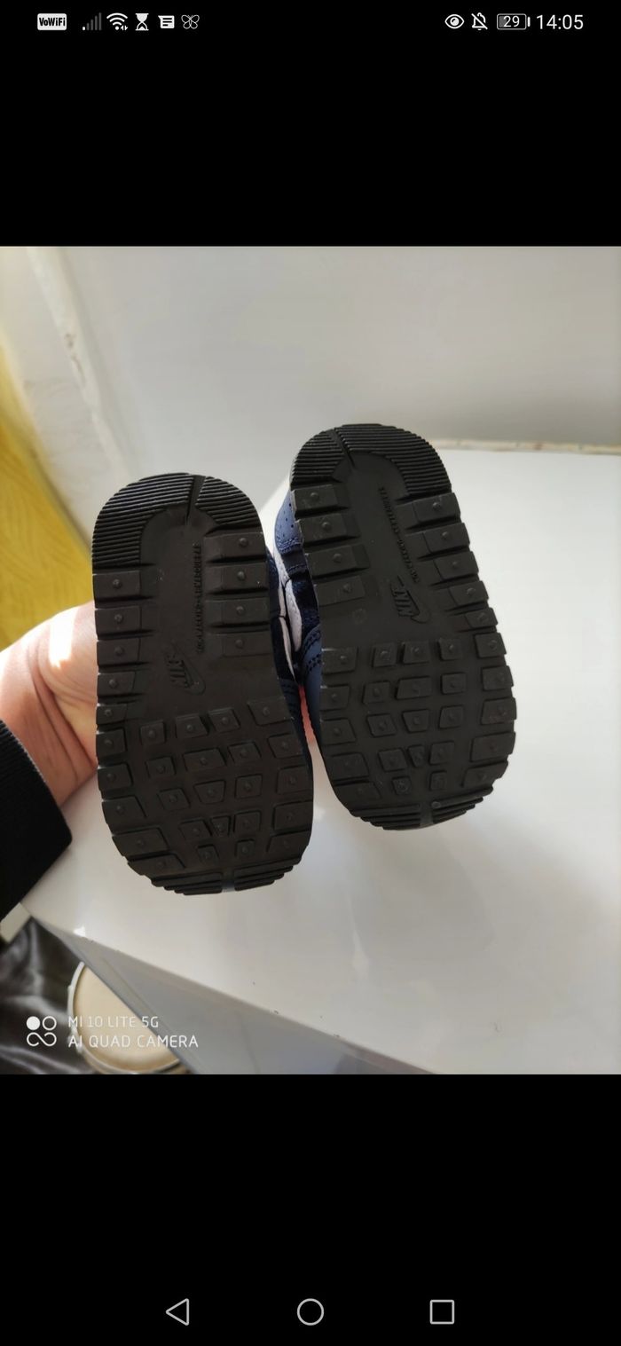 Basket Nike 18.5 neuve - photo numéro 4