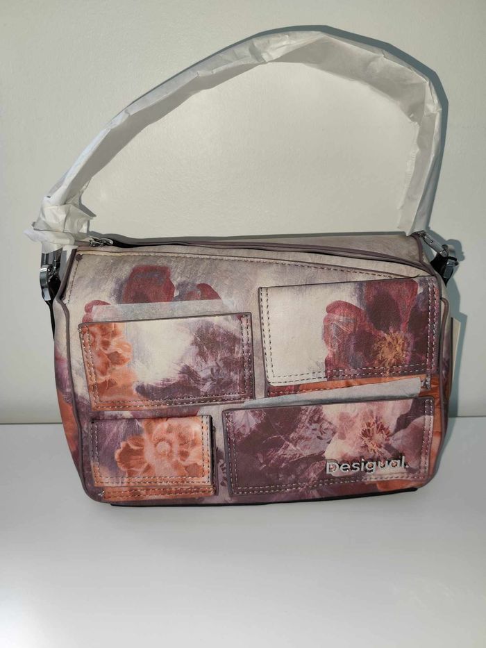 Sac porté épaule ou main Desigual , neuf avec étiquette