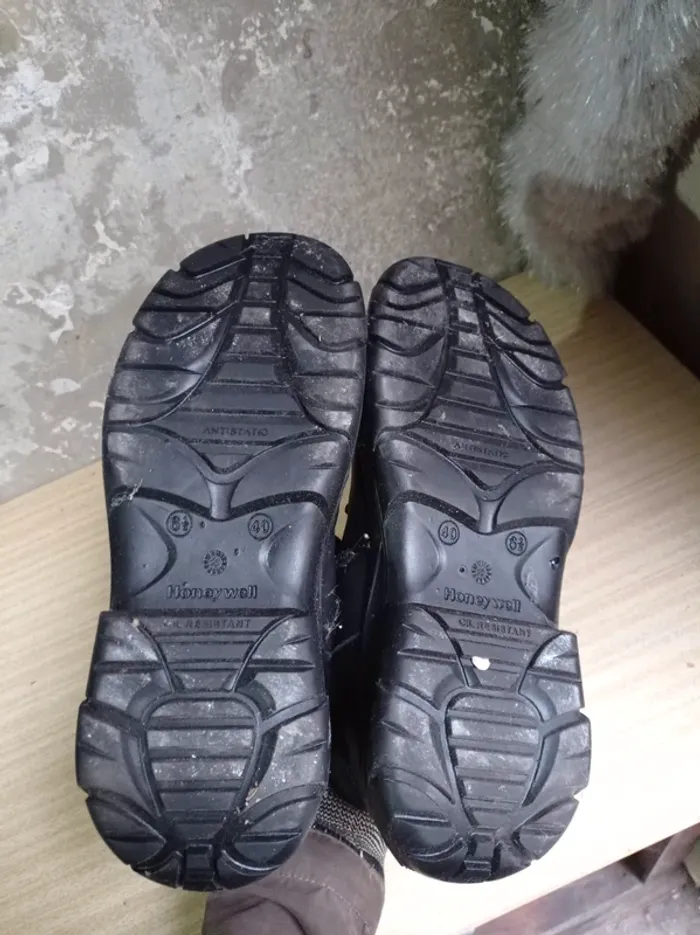 Chaussures de sécurité Honeywell 40 - photo numéro 4