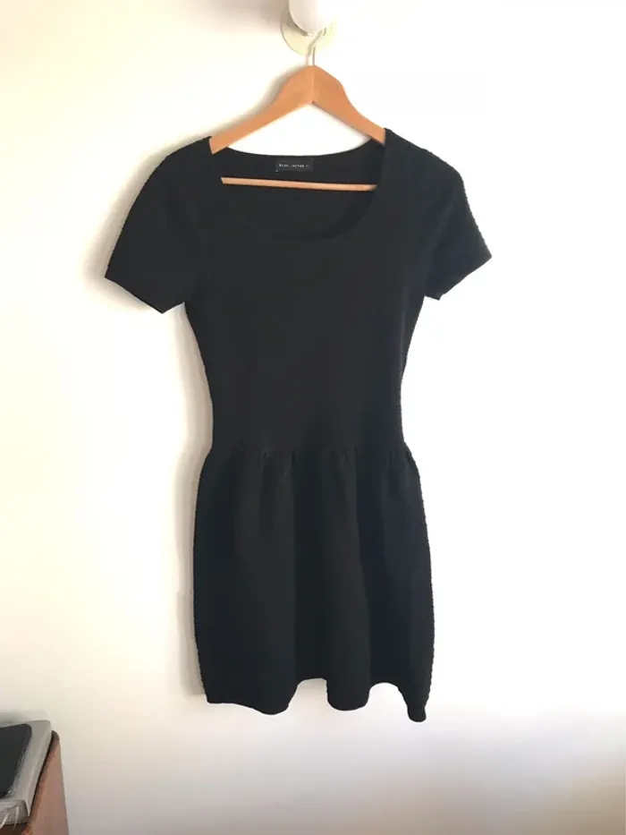 Robe noire Miss United taille 34/36 - photo numéro 6