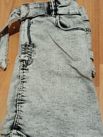 Jupe courte grise effet chiné avec ceinture Bershka taille 38
