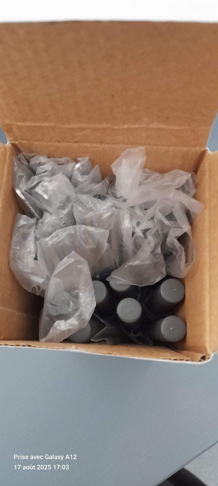 Ménagère 24 couverts neuve - photo numéro 4