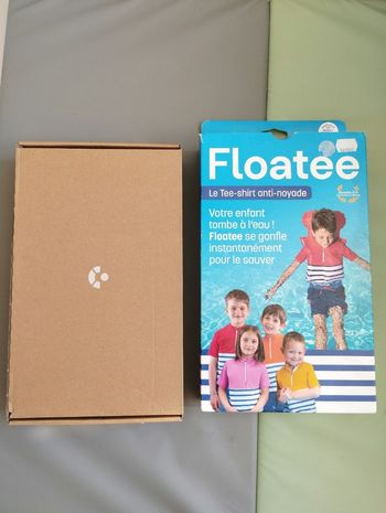 T shirt anti noyade floatee taille 5 ans neuf