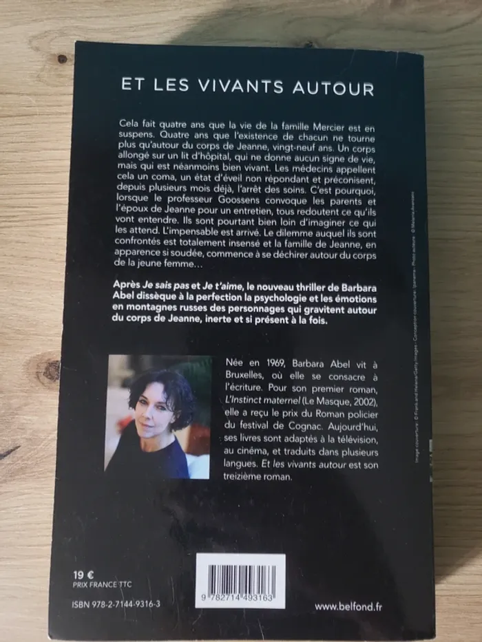 Et les vivants autour - photo numéro 2