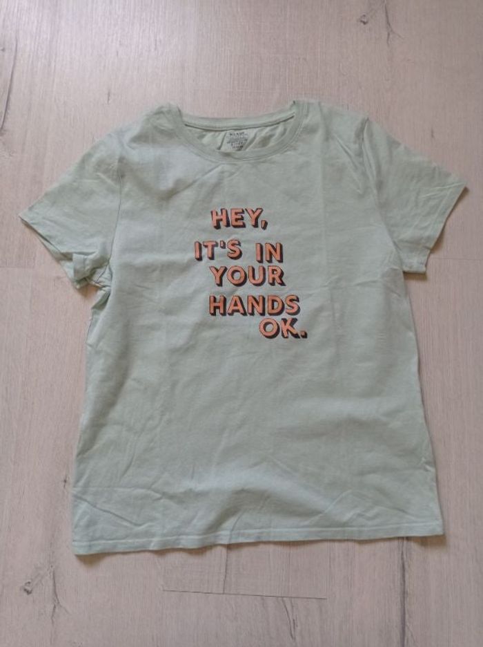 Tee-shirt marque Kiabi taille 16 ans