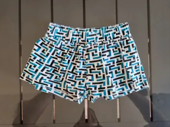 Short 3ans