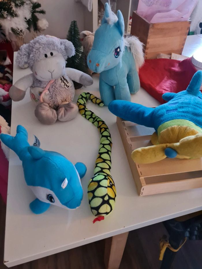 Diverses peluche avion dauphin poney chameau - photo numéro 2