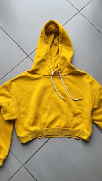 Sweat capuche xs jaune Jennyfer