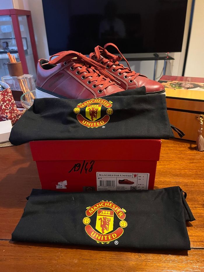 Baskets cuir rouge Manchester United neuve - photo numéro 2