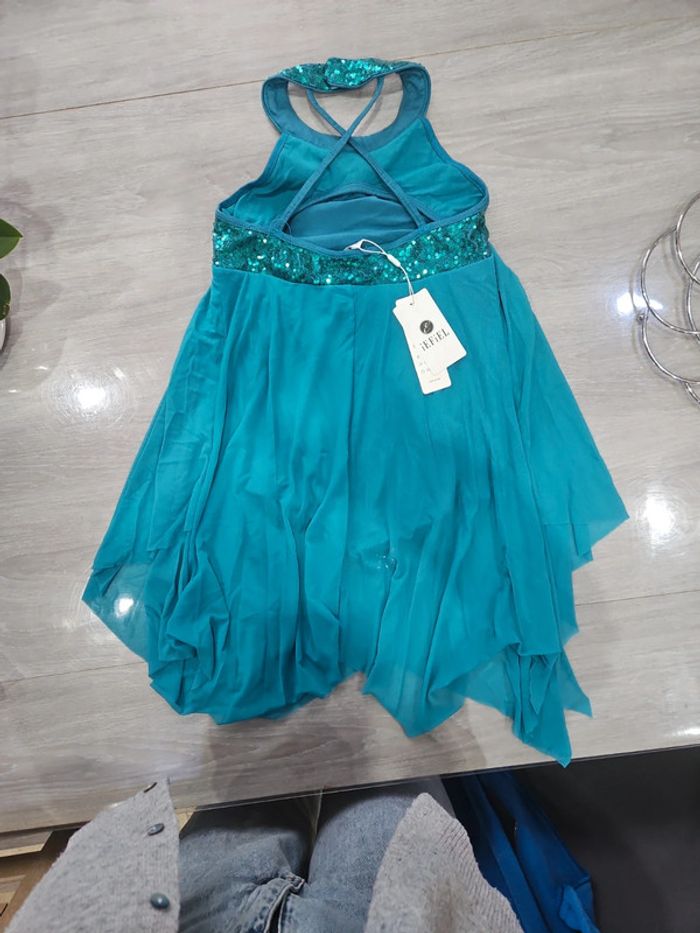 Neuve Robe de danse patinage artistique fille T 9 / 10 ans - photo numéro 2