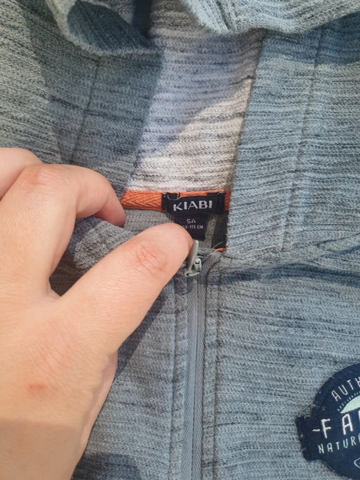 Pull à capuche 5 ans garçon - photo numéro 3