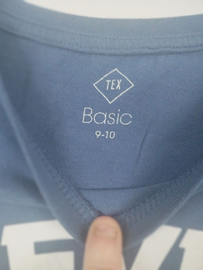 T-shirt tex 9 ans neuf - photo numéro 2