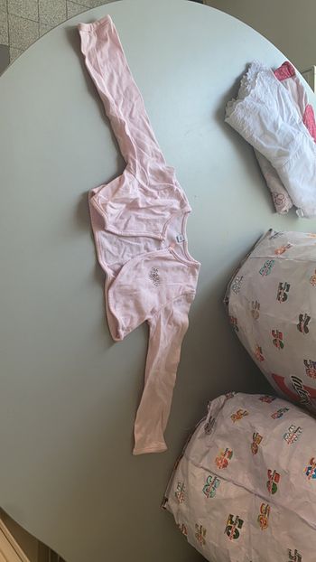 Boléro taille 23 mois