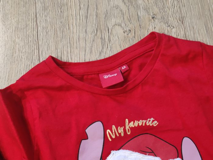 Lot de 2 tee shirt de noël Mickey Stitch Disney Taille 4 ans - photo numéro 4