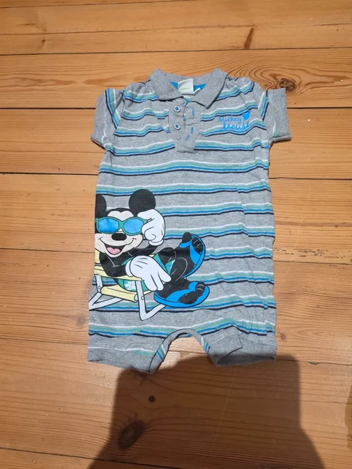 Ensemble Mickey 3 mois. - photo numéro 2