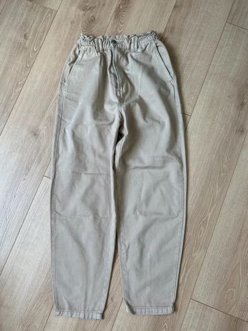 Pantalon beige Stradivarius