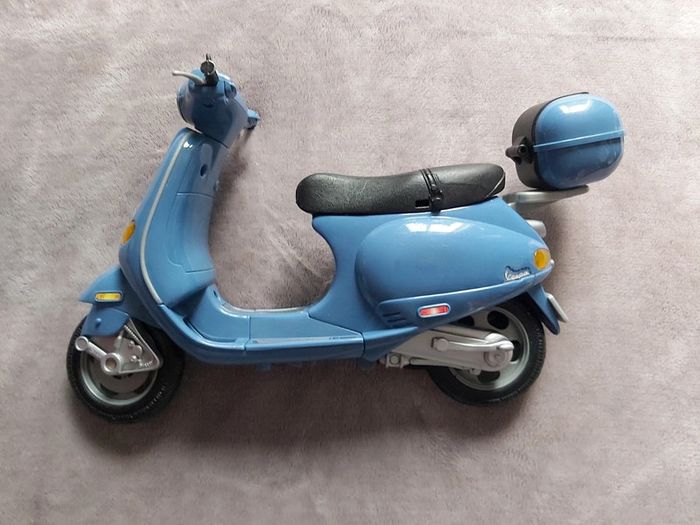Scooter pour poupée - photo numéro 2
