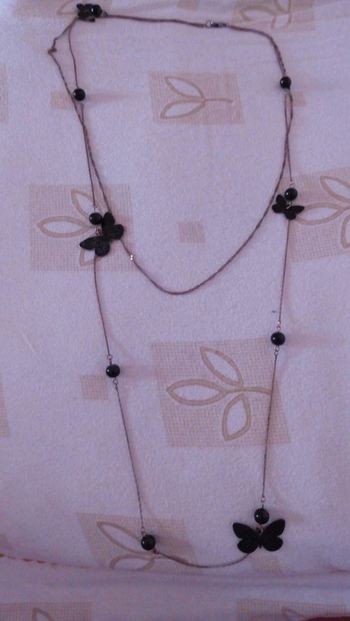 Collier sautoir papillon en métal