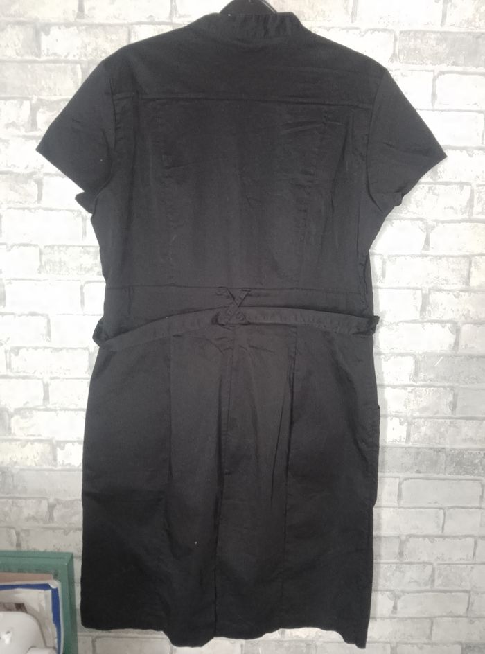 Robe noire - photo numéro 5