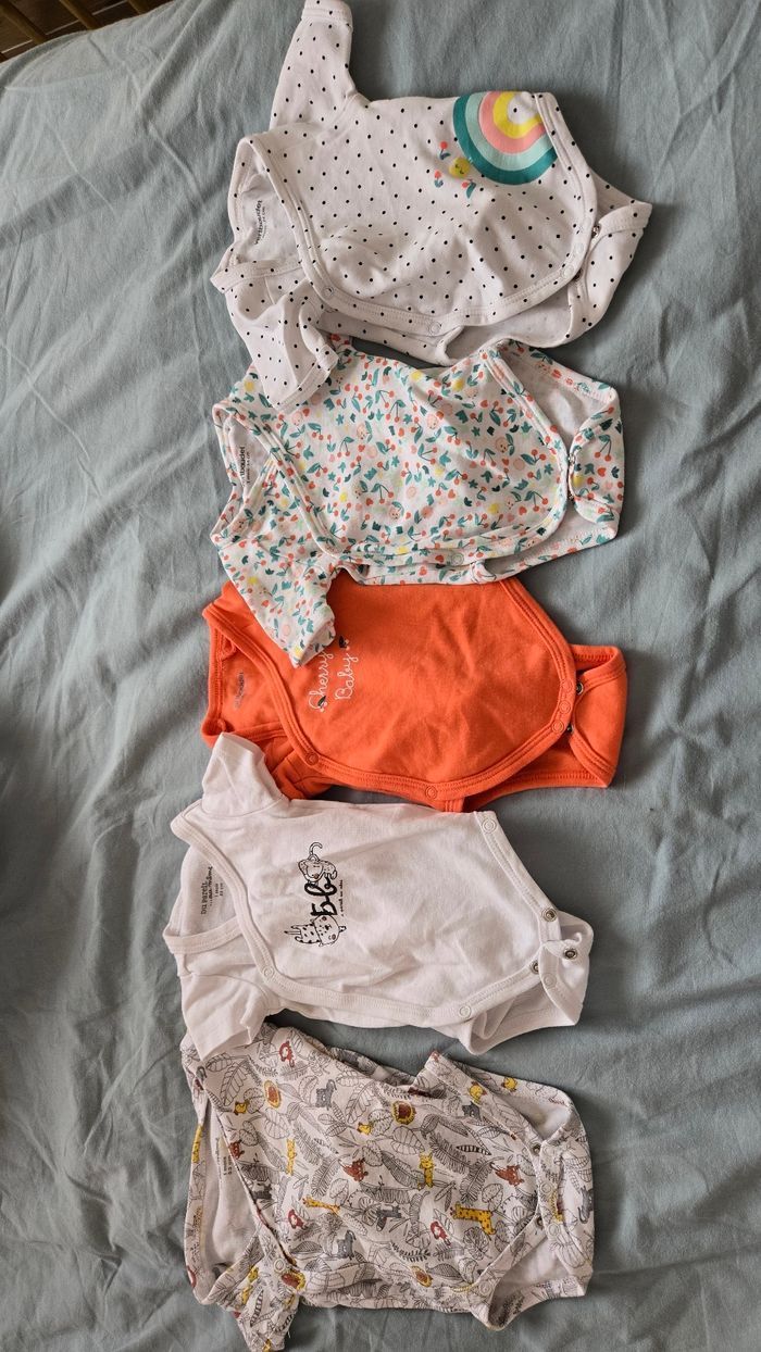 Lot vêtements bébé 1 mois - photo numéro 10