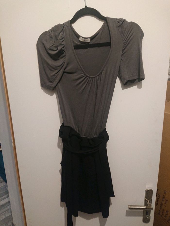 Robe noir et gris