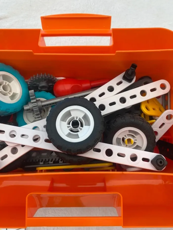 Lot mecano junior mechanical 2 (493 pièces ) - photo numéro 2