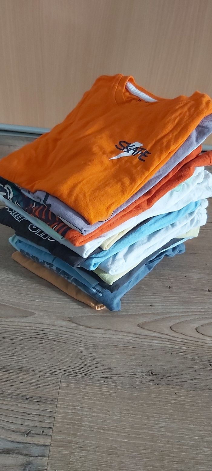 Lot de 19 tee-shirts - photo numéro 2