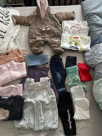 Lot pyjamas et divers 